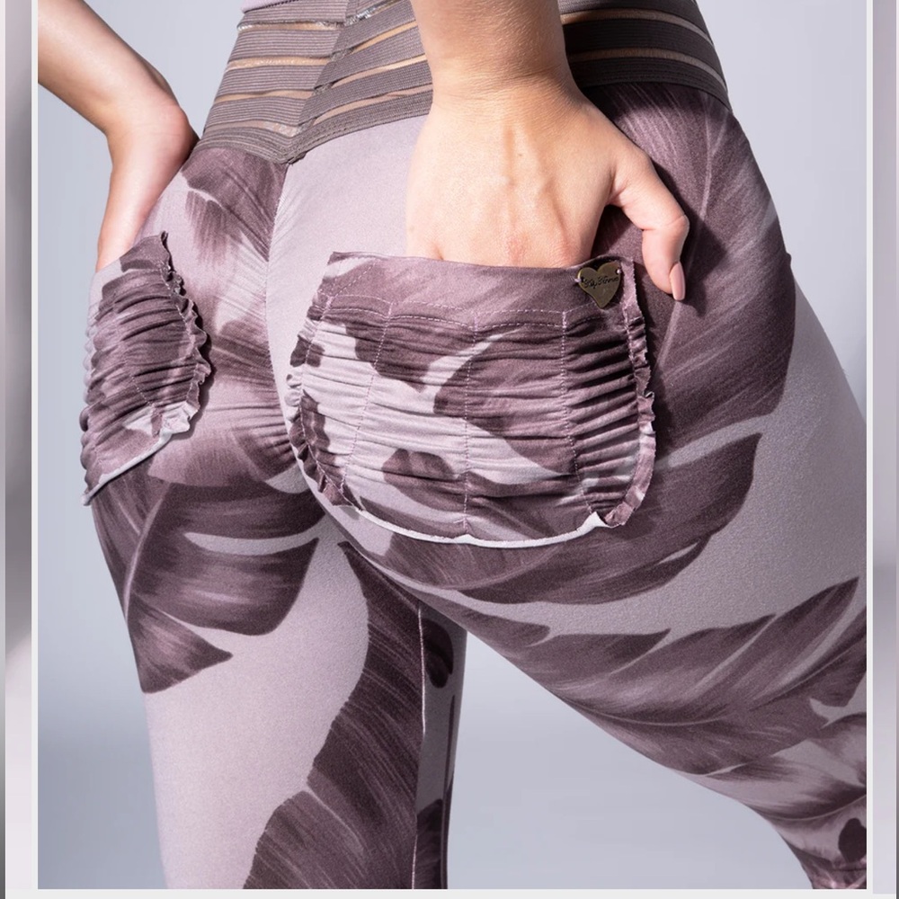 Cute Booty Lounge Taupe Floral Leggings